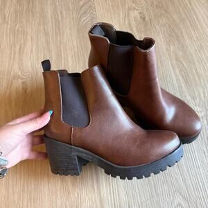 Brown leather chelsea boots leather